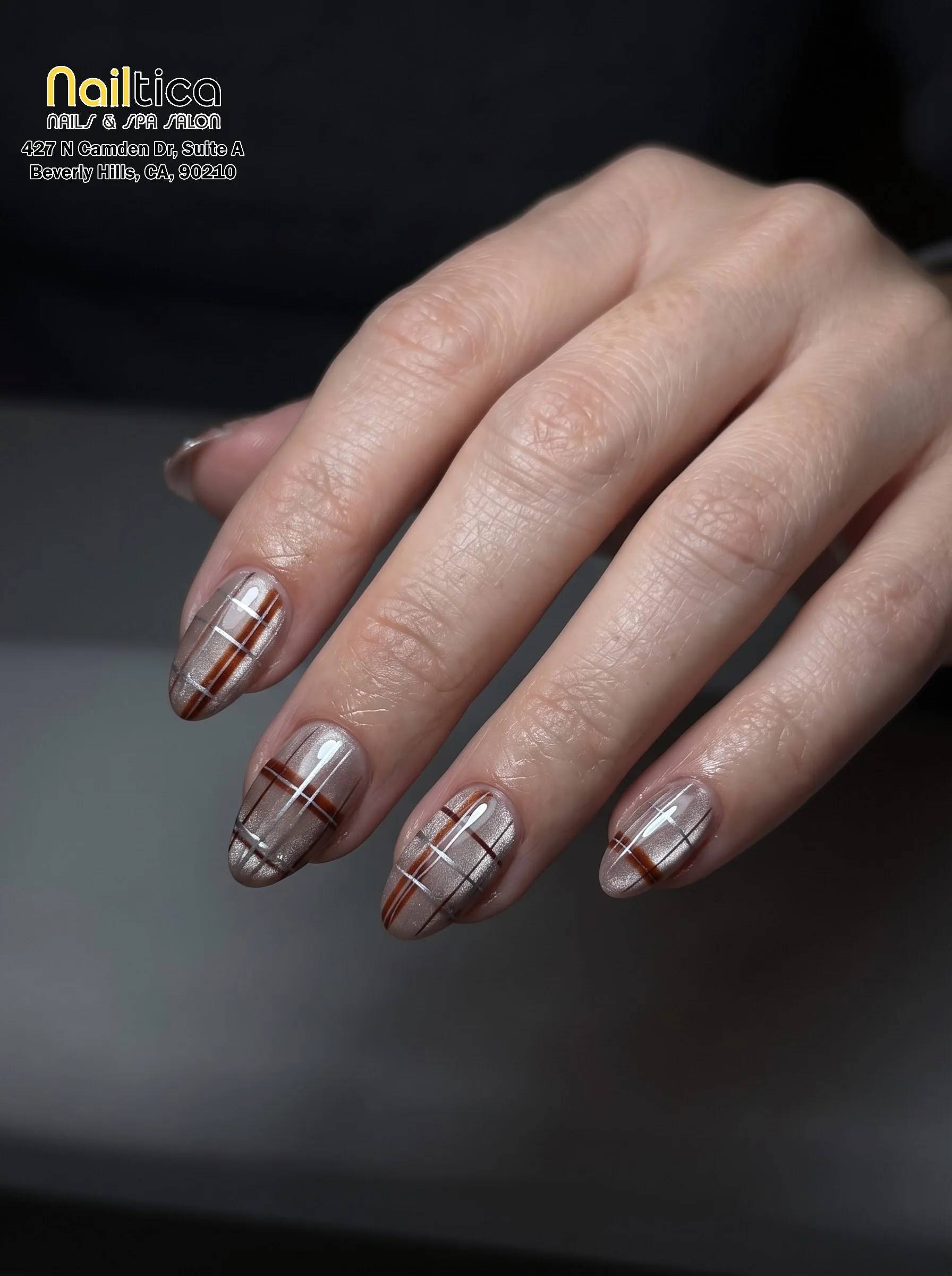 Nail colours